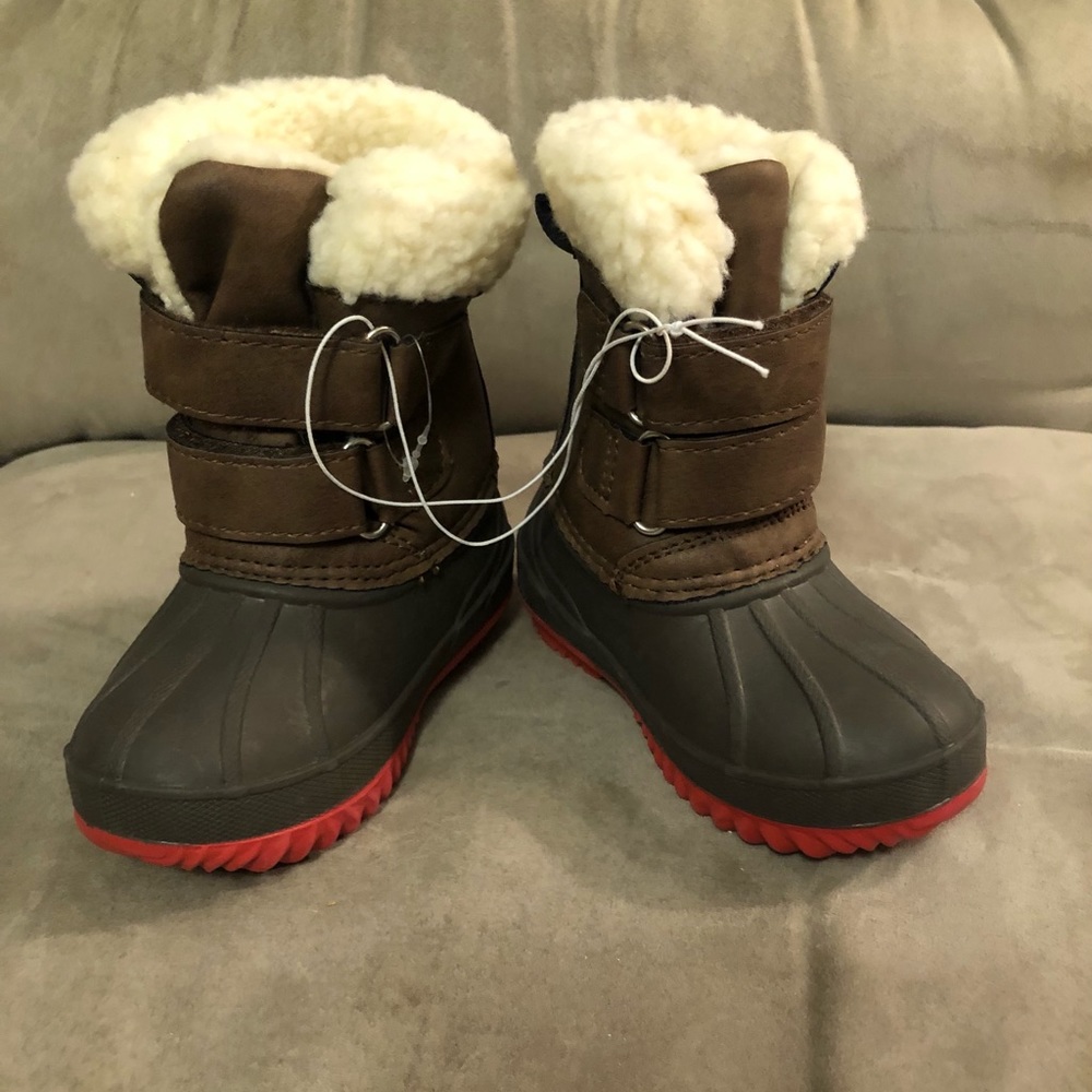 Kids size 4 Rain Boots